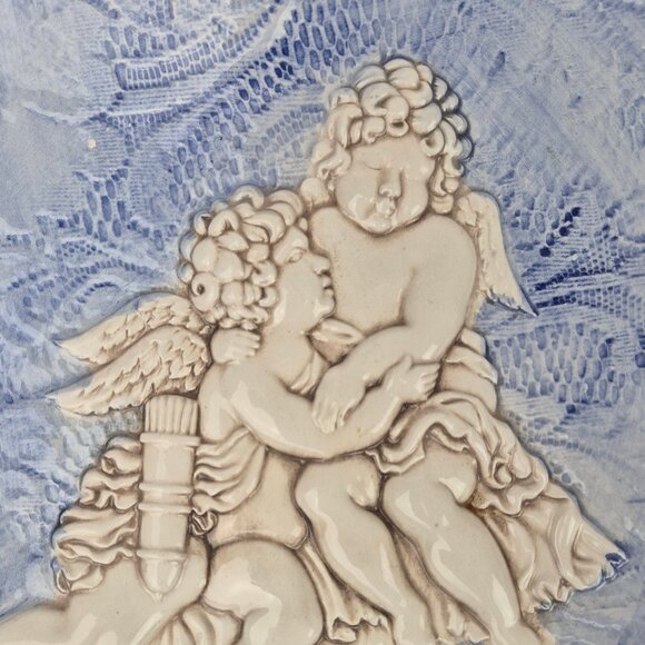 Heart Shaped Glazed Ceramic Plate with Embossed Cherubs - Picture 11 of 16